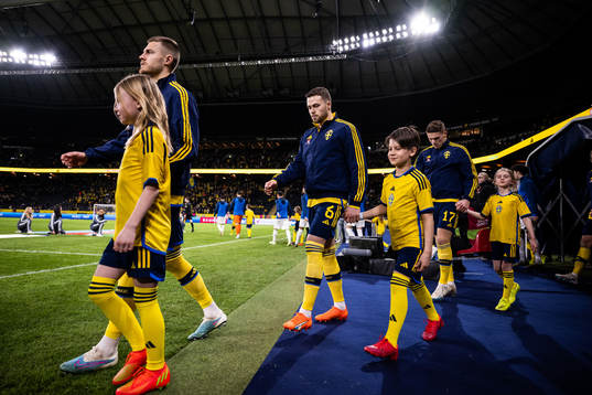 Gabriel Gudmundsson and Viktor Gyökeres of Sweden