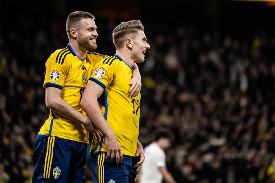 Viktor Gyökeres of Sweden celebrate with teammates