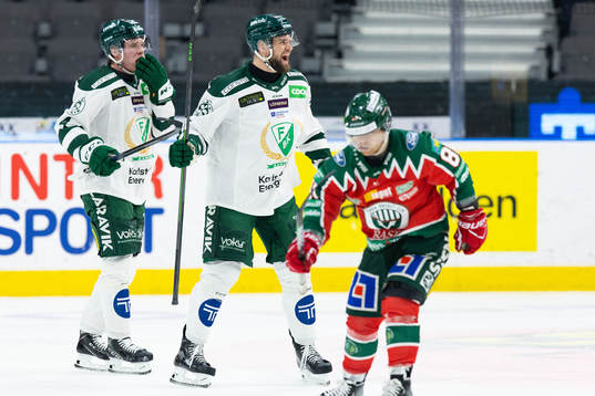 Färjestads Henrik Björklund jublar