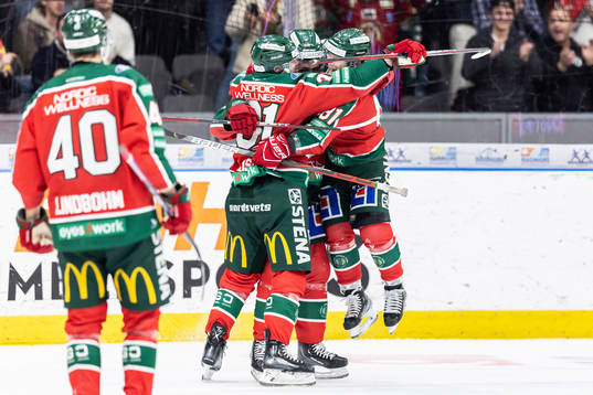 Frölundas spelare jublar