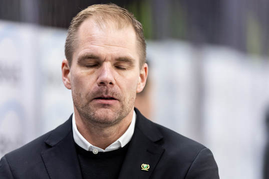Färjestads huvudtränare Tomas Mitell deppar