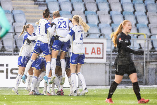 Bläddra bland fler bilder av Fotboll, Damallsvenskan, IFK Norrköping - Växjö