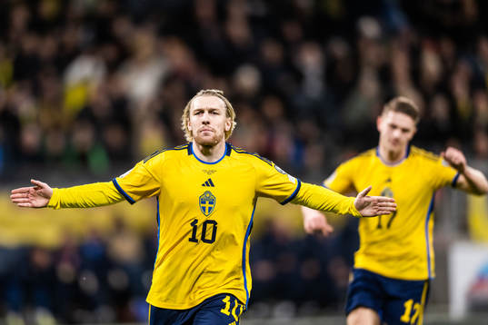 Emil Forsberg of Sweden celebrates scoring 1-0