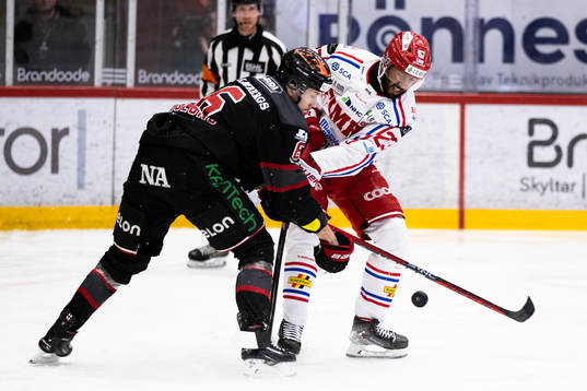 Örebros Filip Berglund och Timrås Jeremy Boyce-Rotevall