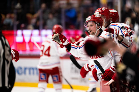 Timrås Jonathan Dahlén jublar
