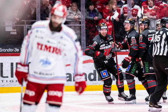 Örebros Rasmus Rissanen jublar