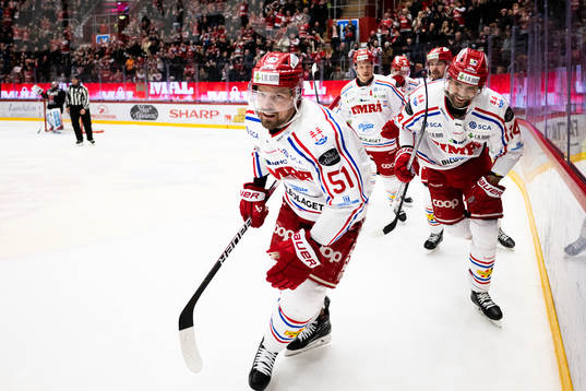 Timrås Anton Lander jublar