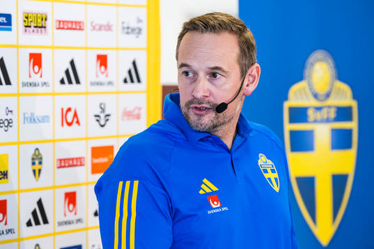 Head coach Martin Qvarmans Möller of the Swedish Women's