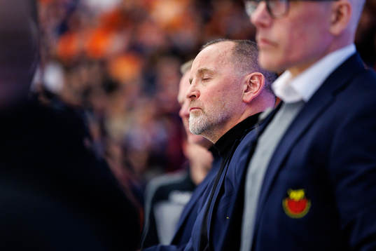 Luleås tränare Thomas Berglund deppar