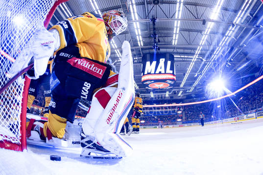 Luleås målvakt Joel Lassinantti deppar