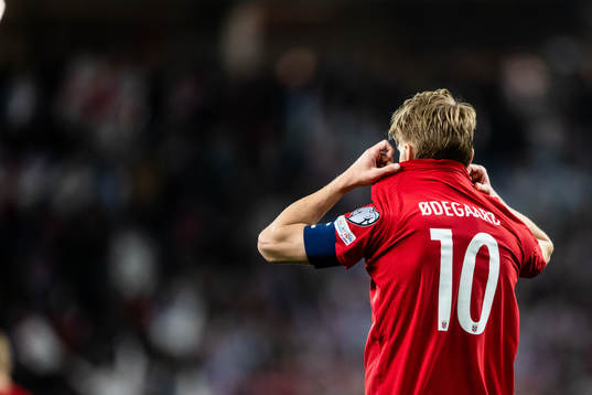 Martin Ødegaard looks dejected