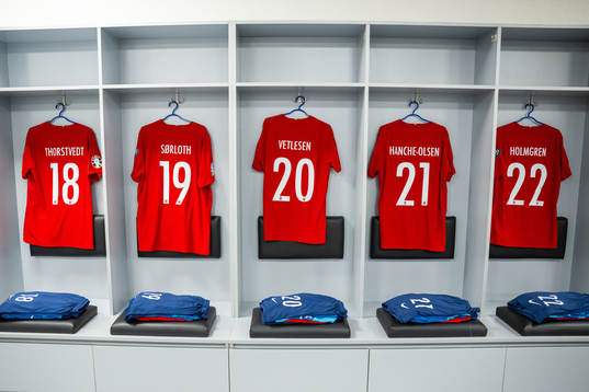 The kits of Kristian Thorstvedt, Alexander Sørloth, Hugo