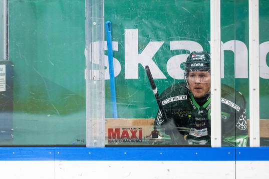 Färjestads Patrik Lundh deppar