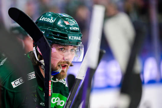 Färjestads Linus Johansson deppar