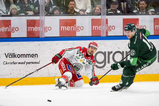 Frölundas Nicklas Lasu och Färjestads Victor Ejdsell