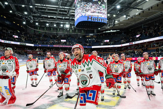 Bläddra bland fler bilder av Ishockey, SHL, Kvartsfinal 7, Färjestad - Frölunda