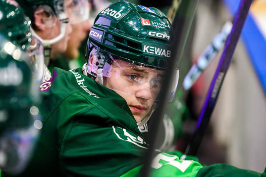 Färjestads Lucas Forsell deppar