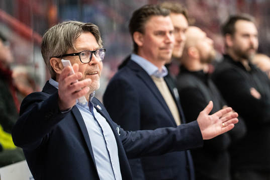 Timrås tränare Anders Karlsson reagerar