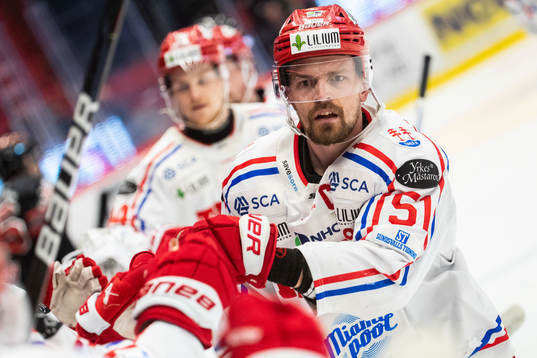 Timrås Anton Lander jublar