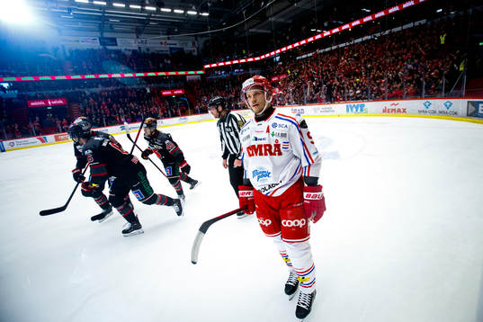 Timrås Didrik Strömberg deppar vid 1-0