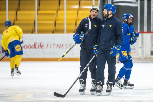 Assistant coach Andreas Spångberg and head coach Ulf