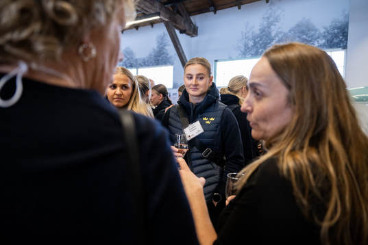 Josefine Holmgren of Sweden at an event with the mayor of