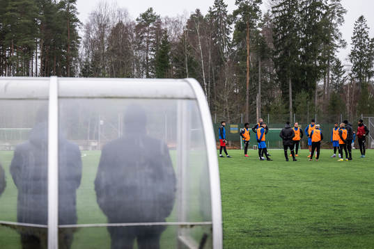 Spelarna samlas