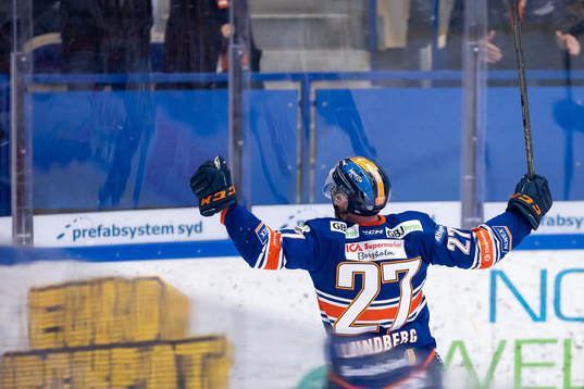 Växjös Martin Lundberg jublar