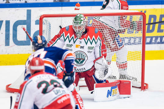Växjös Martin Lundberg gör mål 1-0 bakom Frölundas