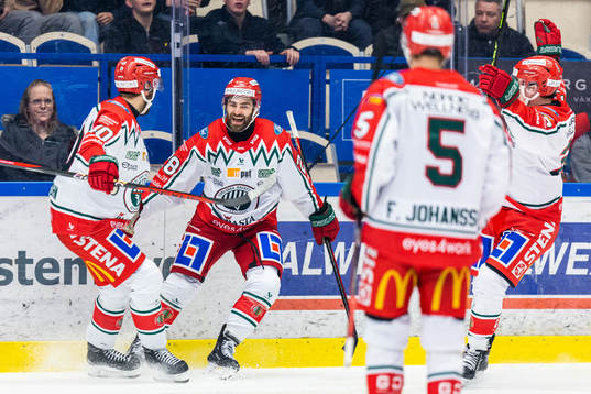 Frölundas Petteri Lindbohm och Anthony Greco jublar
