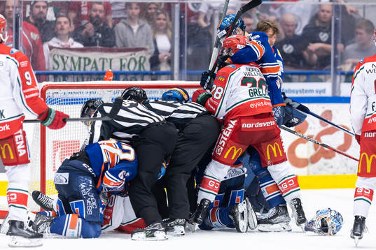 Irriterat mellan flera spelare