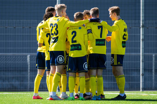 Ängelholms Niklas Svensson och Oussama Djafer-Bey jublar