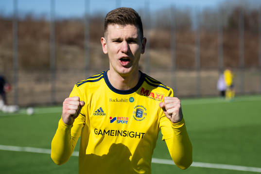 Ängelholms Niklas Svensson jublar