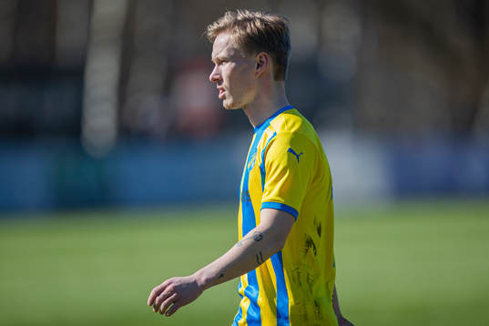 Eskilsminne IFs Alexander Engholm deppar