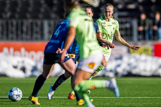 Mia Authen of LSK Kvinner