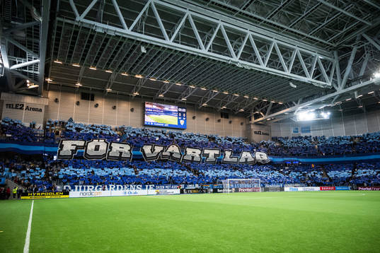 Djurgårdens supportrar med tifo