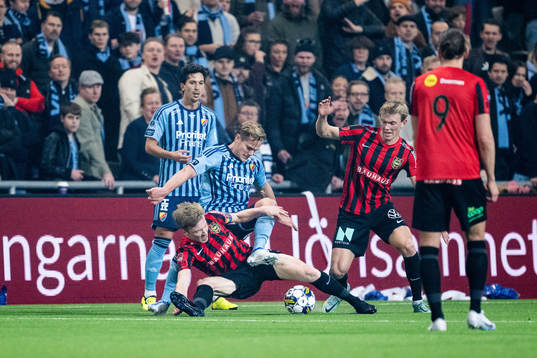 Brommapojkarnas Gustav Sandberg Magnusson och Djurgårdens