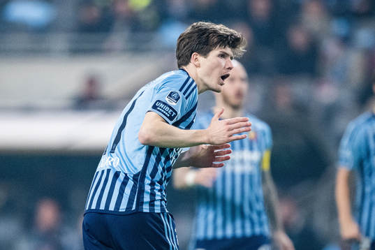 Djurgårdens Oliver Berg reagerar