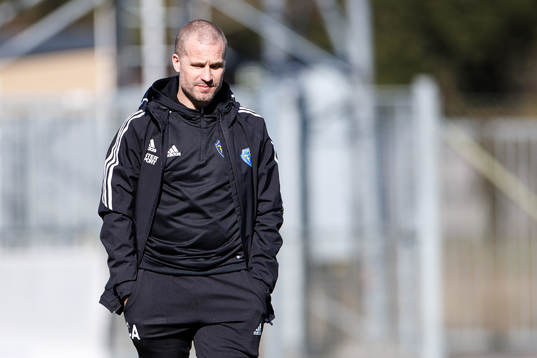 Falkenbergs tränare Christoffer Andersson före