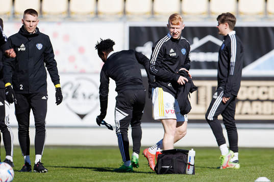Falkenbergs Wilhelm Ärlig före fotbollsmatchen i Ettan