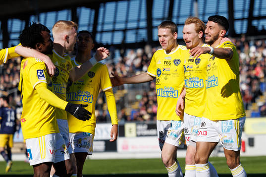 Falkenbergs Melker Nilsson, Linus Borgström och Leonardo