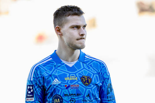 Falkenbergs målvakt Anton Andersson före fotbollsmatchen