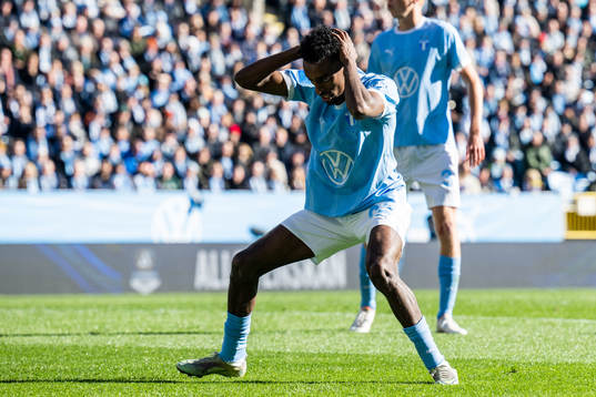 Malmö FFs Taha Ali deppar