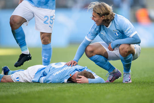 Malmö FFs Anders Christiansen har ont