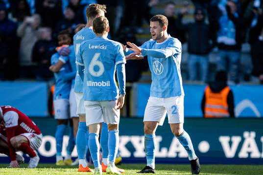 Malmö FFs Gabriel Busanello jublar