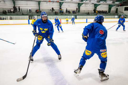 Sara Hjalmarsson of Sweden at a practice session
