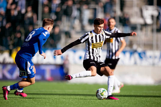 GIF Sundsvalls Ludvig Nåvik och Landskronas Camil Jebara