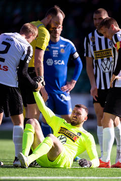 Landskronas målvakt Amr Kaddoura har ont