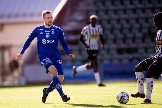 GIF Sundsvalls Erik Andersson och Landskronas Kofi Asare