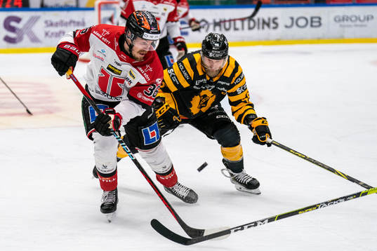 Örebros Emil Larsson och Skellefteås Oscar Möller